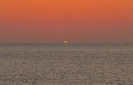 Зеленый луч заходящего Солнца